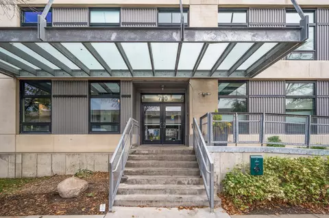 720 4th St N #310, Minneapolis, MN 55401