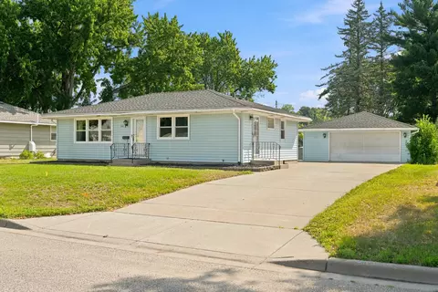 1148 Aurora Ave, Saint Paul Park, MN 55071