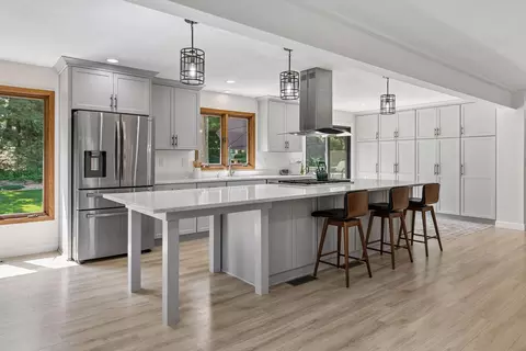 Kitchen - 1544 Mccarthy Rd, Eagan, MN 55121 photo 5 of 14