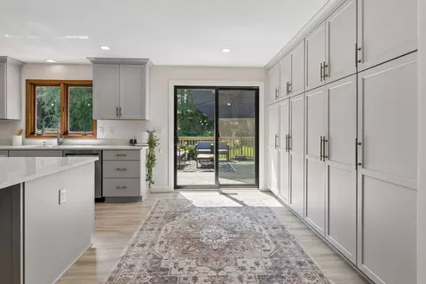 Kitchen - 1544 Mccarthy Rd, Eagan, MN 55121 photo 13 of 14
