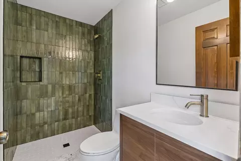 Bath - 1544 Mccarthy Rd, Eagan, MN 55121 photo 1 of 4
