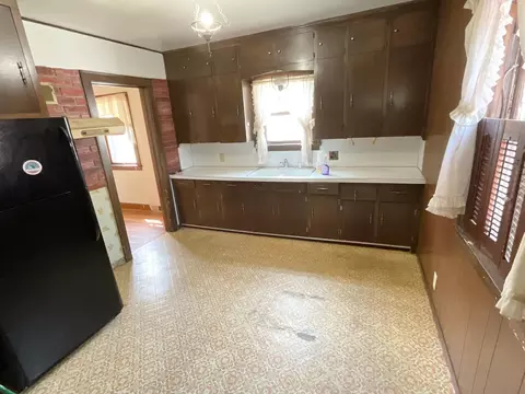 Kitchen - 1311 5th St NW, Austin, MN 55912 photo 1 of 1
