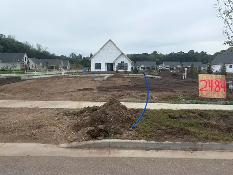 2484 Sydney Ln, Hudson, WI 54016