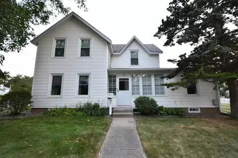 196 Mill St, Zumbrota, MN 55992