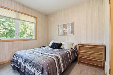 Bedroom - 1128 11th St SW, Willmar, MN 56201 photo 3 of 10