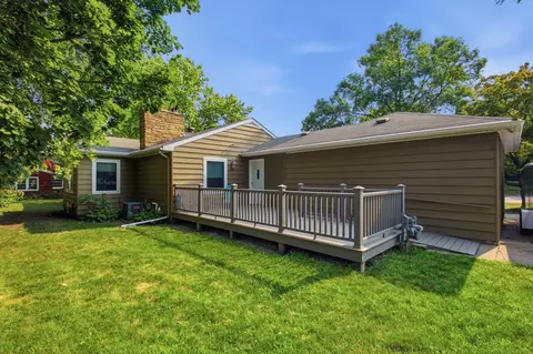Exterior - 1128 11th St SW, Willmar, MN 56201 photo 2 of 3