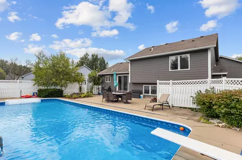 Exterior - 15712 Crocus Ave W, Rosemount, MN 55068 photo 7 of 10