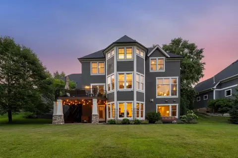 10921 Bentwater Ln, Woodbury, MN 55129
