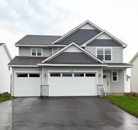 8908 Periwinkle Blvd, Woodbury, MN 55129