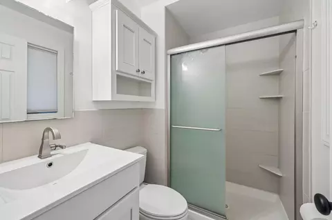 Bath - 6360 Forest Cir, Excelsior, MN 55331 photo 1 of 5