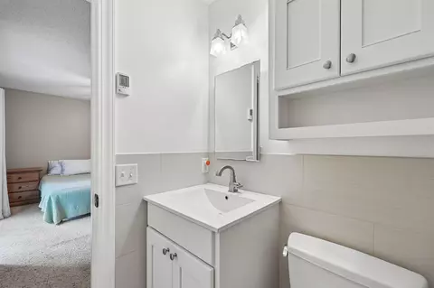 Bath - 6360 Forest Cir, Excelsior, MN 55331 photo 2 of 5