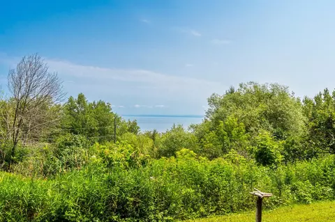 View/Area - 805 W 10th St, Duluth, MN 55806 photo 2 of 13