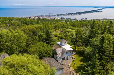 View/Area - 805 W 10th St, Duluth, MN 55806 photo 4 of 13