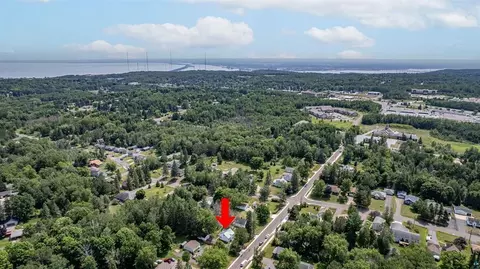 View/Area - 1302 Eklund Ave, Duluth, MN 55811 photo 2 of 4