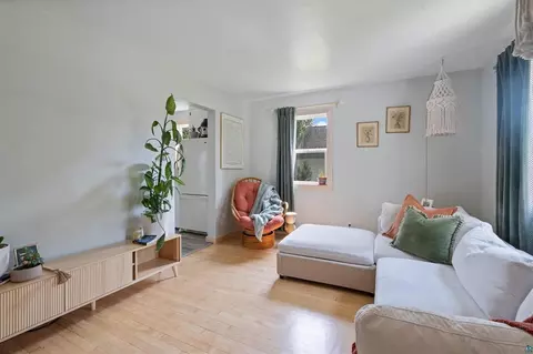 Living - 1302 Eklund Ave, Duluth, MN 55811 photo 2 of 2