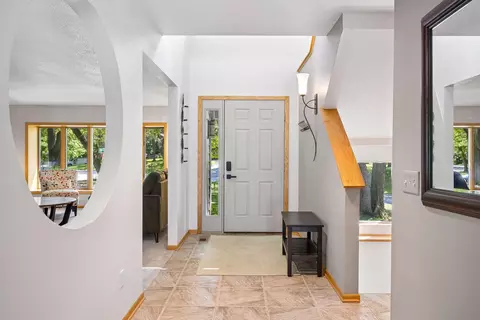 Entry Way - 1400 25th St SE, Saint Cloud, MN 56304 photo 1 of 2