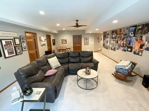 Living - 2201 7th St NW #C, Austin, MN 55912 photo 8 of 8