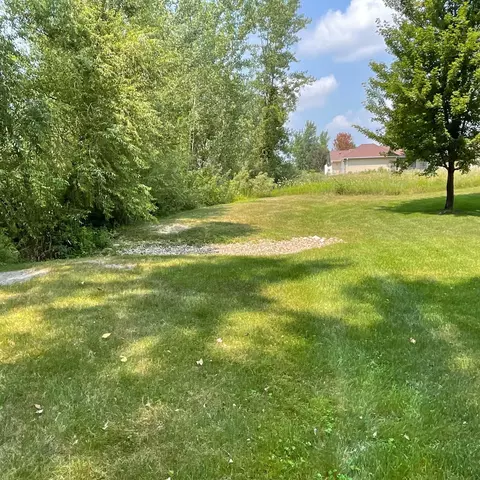 Exterior - 2201 7th St NW #C, Austin, MN 55912 photo 2 of 2