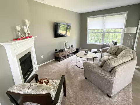 Living - 2201 7th St NW #C, Austin, MN 55912 photo 1 of 8