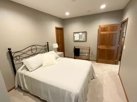 Bedroom - 2201 7th St NW #C, Austin, MN 55912 photo 4 of 6