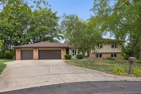 15001 Park Ave, Burnsville, MN 55306