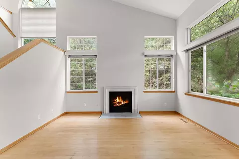 Living - 4179 Running Brook Rd, Eagan, MN 55122 photo 2 of 4