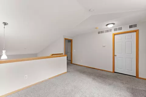 Entry Way - 4179 Running Brook Rd, Eagan, MN 55122 photo 3 of 4
