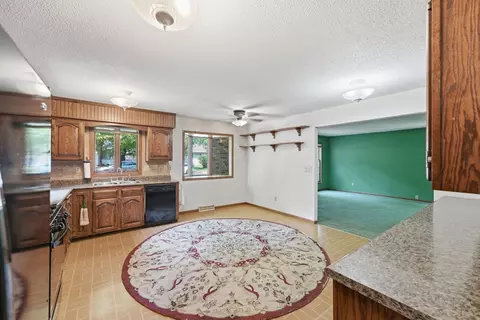 Kitchen - 24 21st Ave S, Saint Cloud, MN 56301 photo 3 of 4