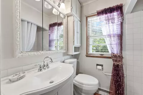 Bath - 24 21st Ave S, Saint Cloud, MN 56301 photo 1 of 2