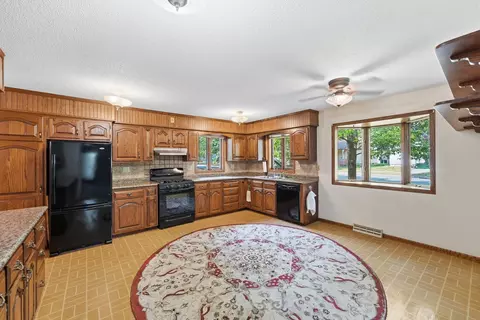 Kitchen - 24 21st Ave S, Saint Cloud, MN 56301 photo 2 of 4