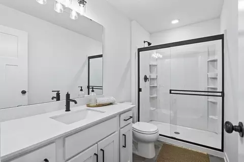 Bath - 4653 Carnation Ct, Minnetrista, MN 55331 photo 12 of 12