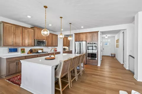 Kitchen - 4653 Carnation Ct, Minnetrista, MN 55331 photo 2 of 9
