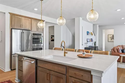 Kitchen - 4653 Carnation Ct, Minnetrista, MN 55331 photo 5 of 9