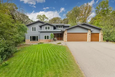 3200 Hazelwood W, Wayzata, MN 55391