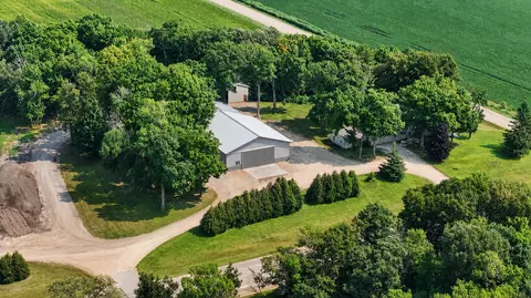 20132 State Highway 99, Le Center, MN 56057