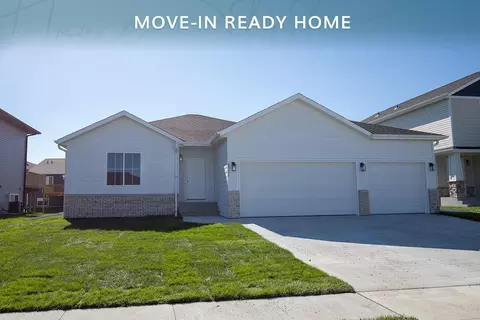 6721 14 St S, Fargo, ND 58104