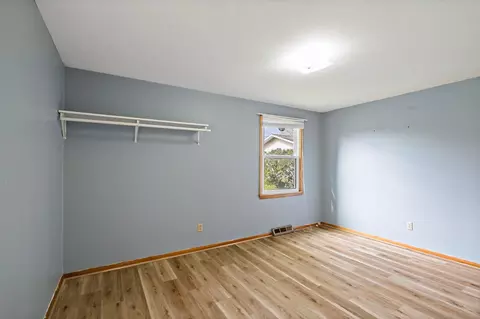 Bedroom - 615 7th St, Kenyon, MN 55946 photo 1 of 7