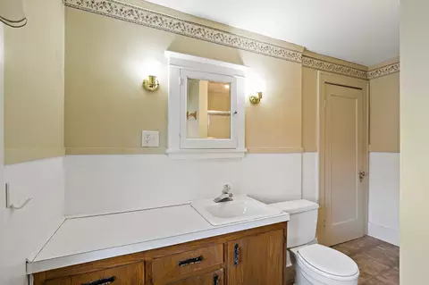 Bath - 615 7th St, Kenyon, MN 55946 photo 4 of 5