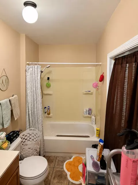 Bath - 1209 Quince St, Brainerd, MN 56401 photo 1 of 3