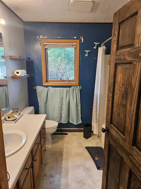 Bath - 232 Eagle Ct, Randall, MN 56475 photo 1 of 3