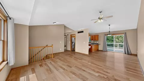 Living - 290 5th Ave SE, Plainview, MN 55964 photo 2 of 7