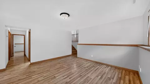 Living - 290 5th Ave SE, Plainview, MN 55964 photo 6 of 7