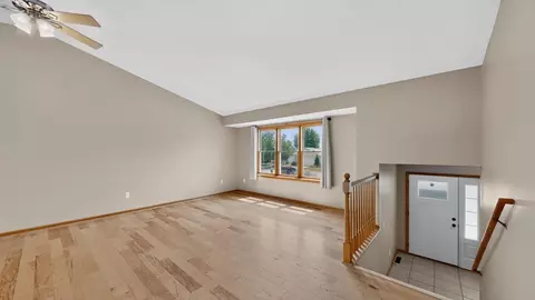 Living - 290 5th Ave SE, Plainview, MN 55964 photo 3 of 7