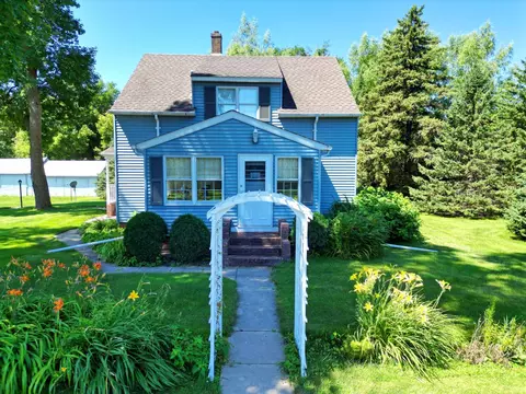 Exterior - 45251 810th Ave, Hector, MN 55342 photo 3 of 5