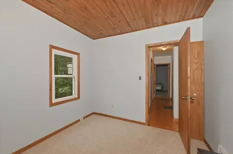 Bedroom - 5215 E 2nd St, Superior, WI 54880 photo 4 of 7
