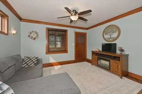 Living - 5215 E 2nd St, Superior, WI 54880 photo 1 of 2