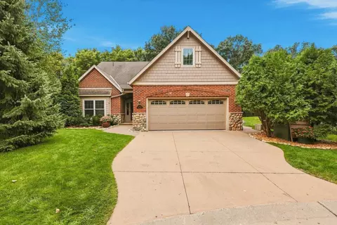 514 Julia Cir, Spicer, MN 56288