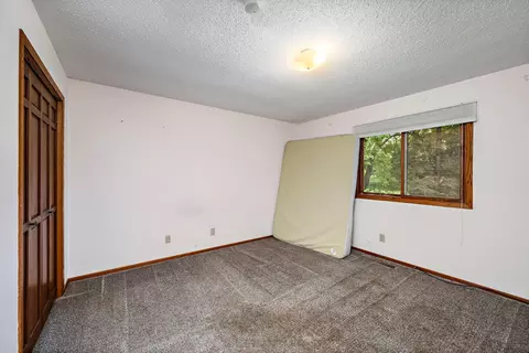 Bedroom - 26405 Smithtown Rd, Shorewood, MN 55331 photo 2 of 2