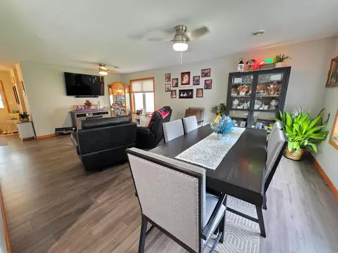 Dining - 114 6th Ave NE, Elgin, MN 55932 photo 1 of 3