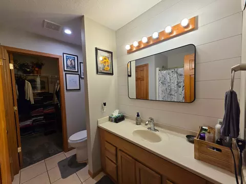 Bath - 114 6th Ave NE, Elgin, MN 55932 photo 1 of 4